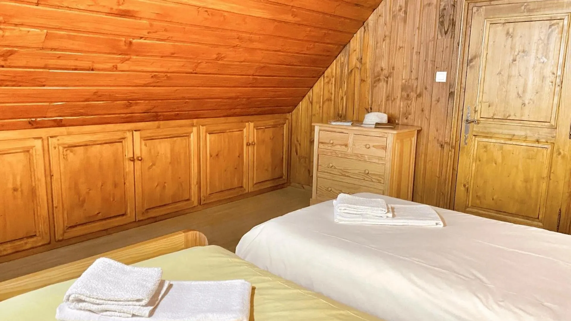Apartment Ferienwohnung Les Oulles La Chapelle-en-Valgaudemar