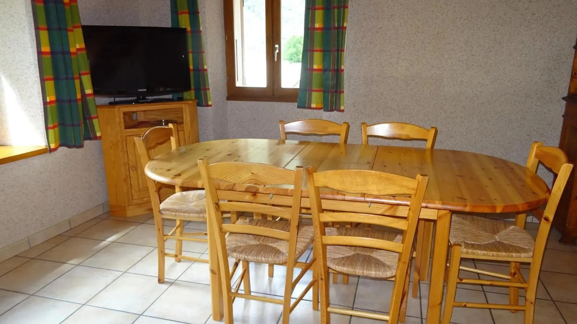 Les Oulles Apartment La Chapelle-en-Valgaudemar 0*,